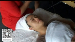 美容院手法的面部按摩手法,在于美容师们对面部经络与穴位的掌握和力度的掌控